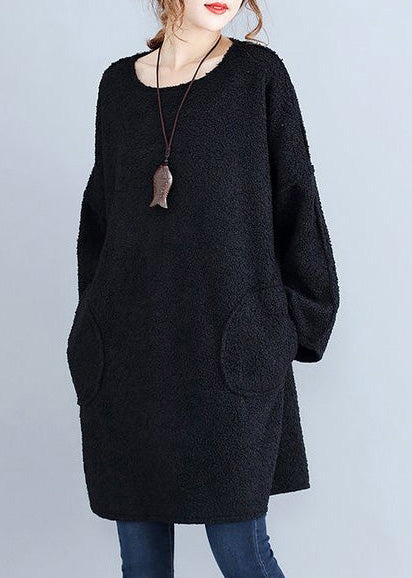 冬向け 厚手あったか ブラックコーデュロイ カジュアル長袖ニットワンピース（プラスサイズ）